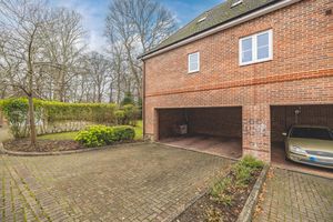 Photo 14- click for photo gallery